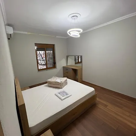 Elins 4, Family Comfort