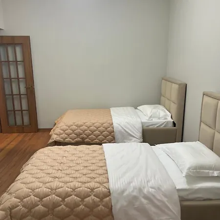 Elins 4, Family Comfort Apartamento *