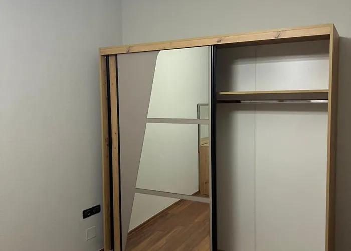 Elins 4, Family Comfort *